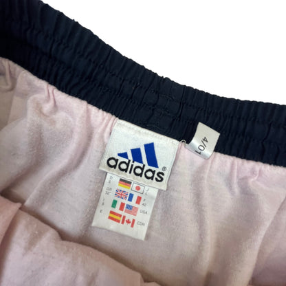 02117 Adidas 90s Trackshorts