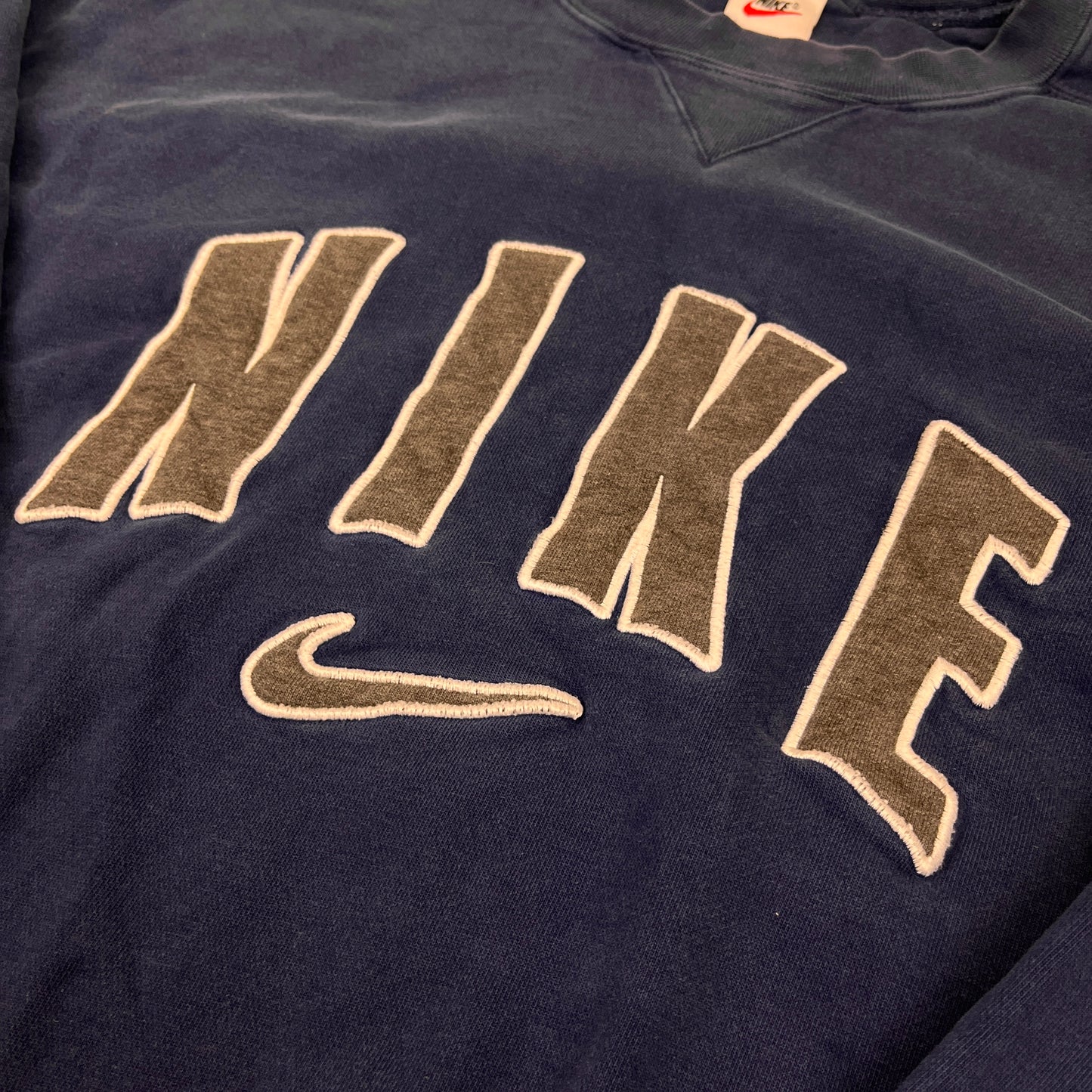 02194 Nike 90 Spellout Sweater