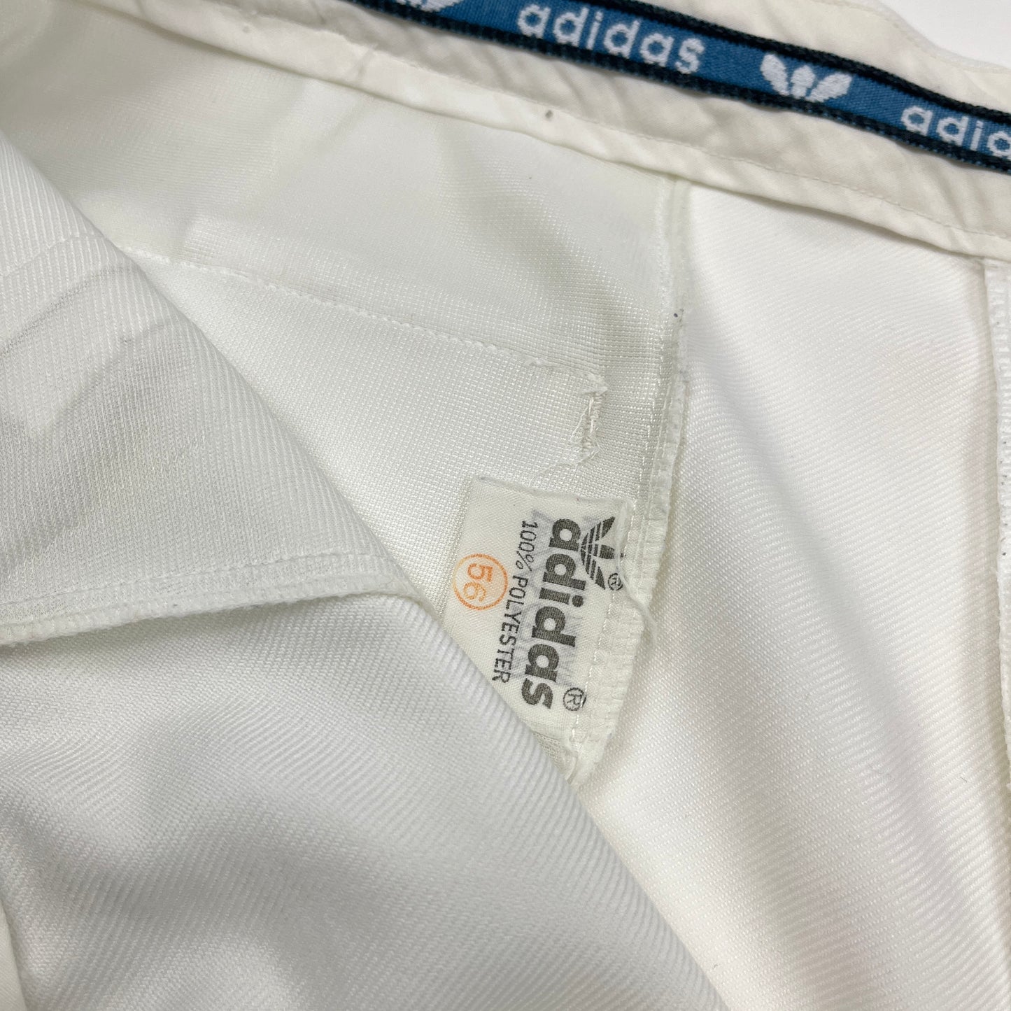 01695 Adidas Vintage Tennis Shorts