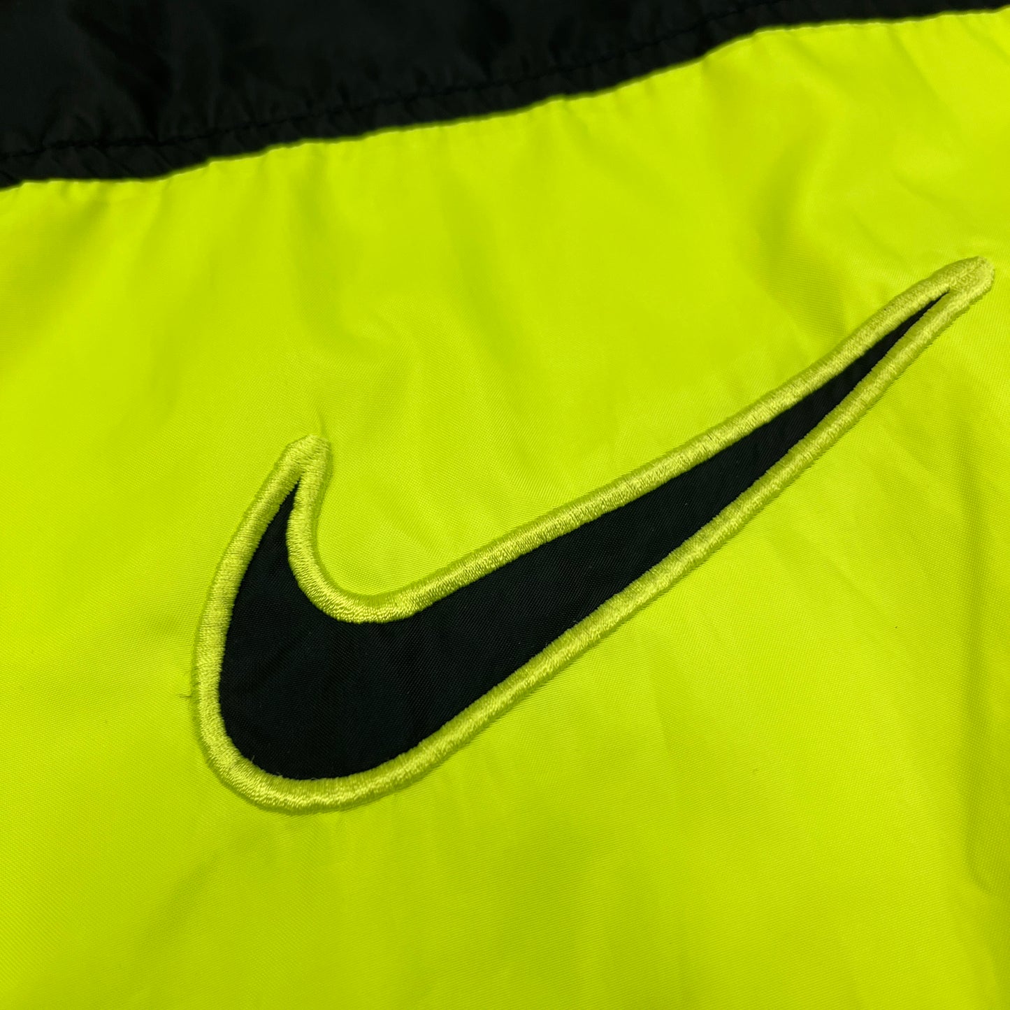01819 Nike 90s “ Borussia Dortmund “ Tracktop