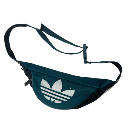 01895 Adidas 90s Fannypack Bag