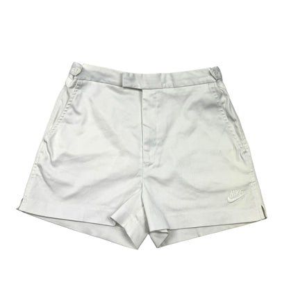 01694 Nike 90s Challenge Court Tennis Shorts