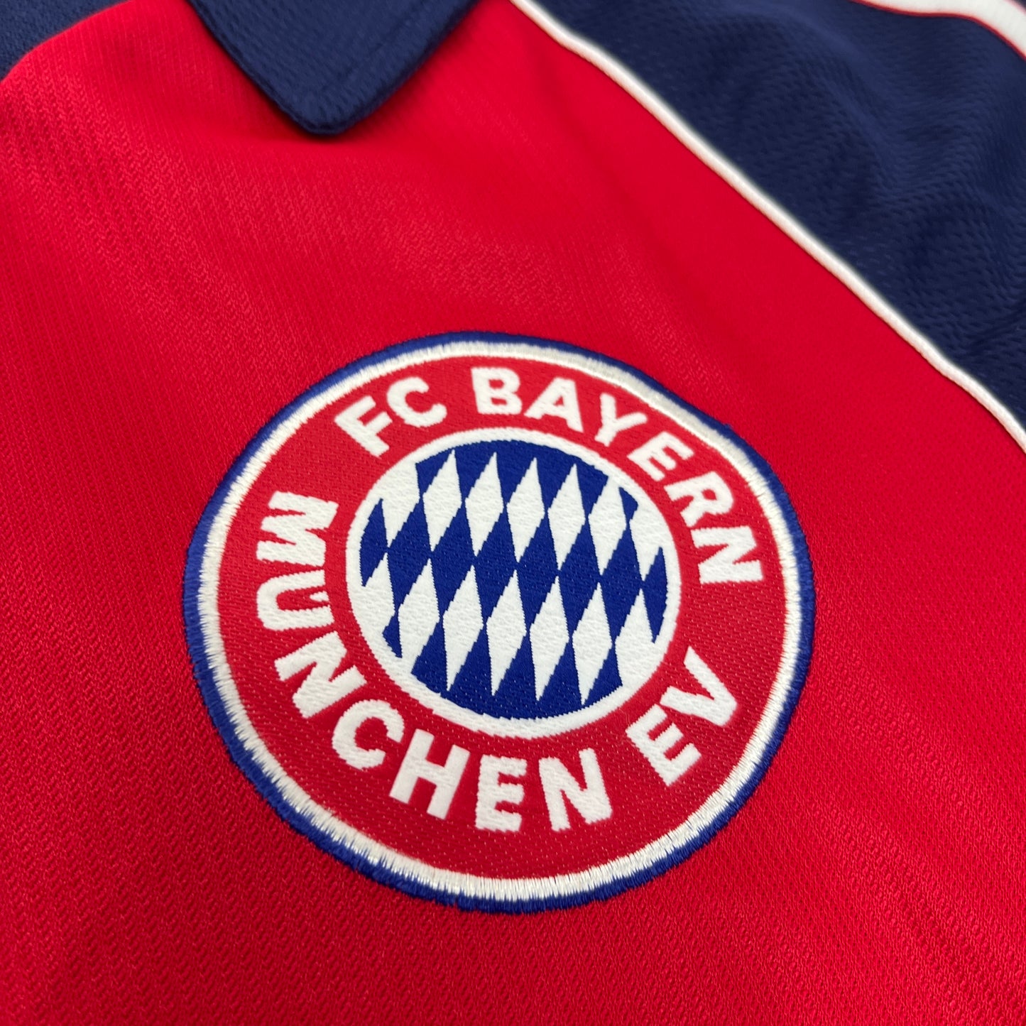 01785 Adidas FC Bayern München 99-01 Home Jersey