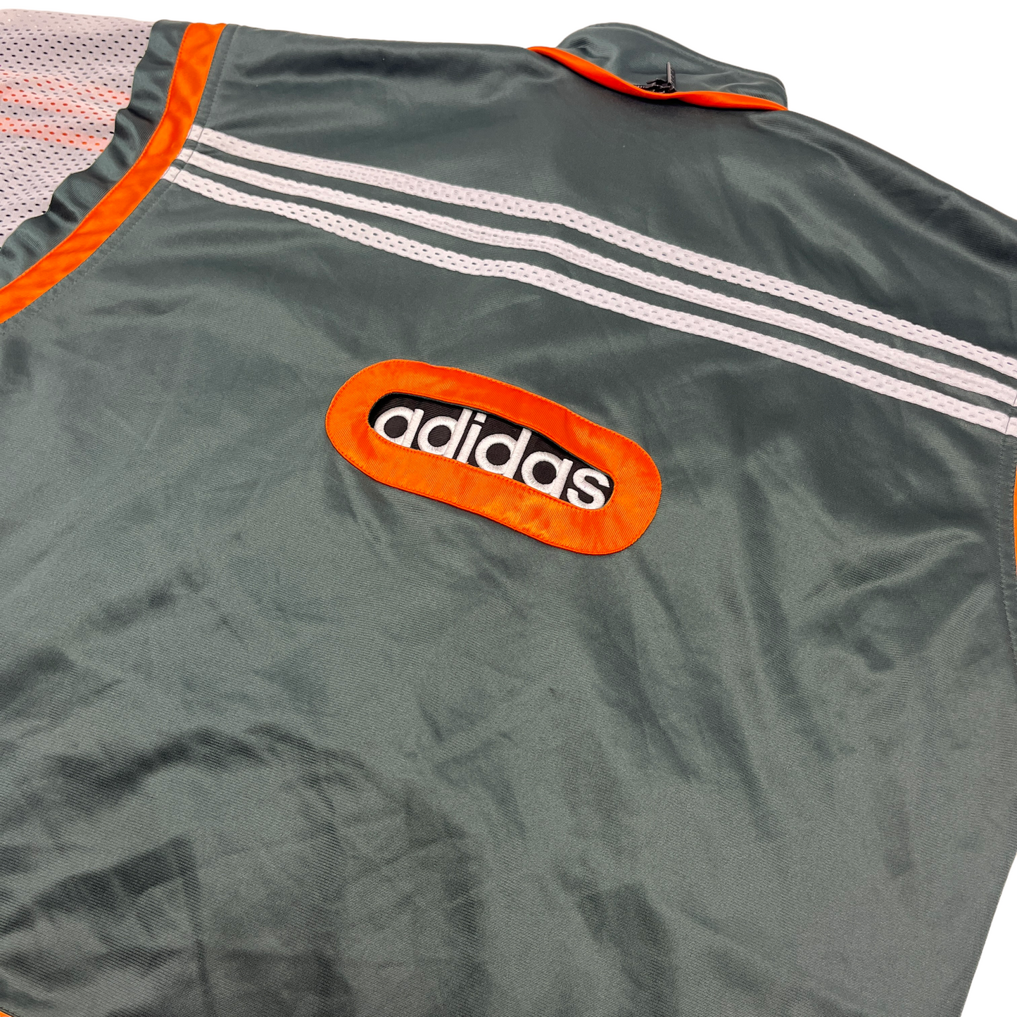 01739 Adidas 90s Basketball Tracktop