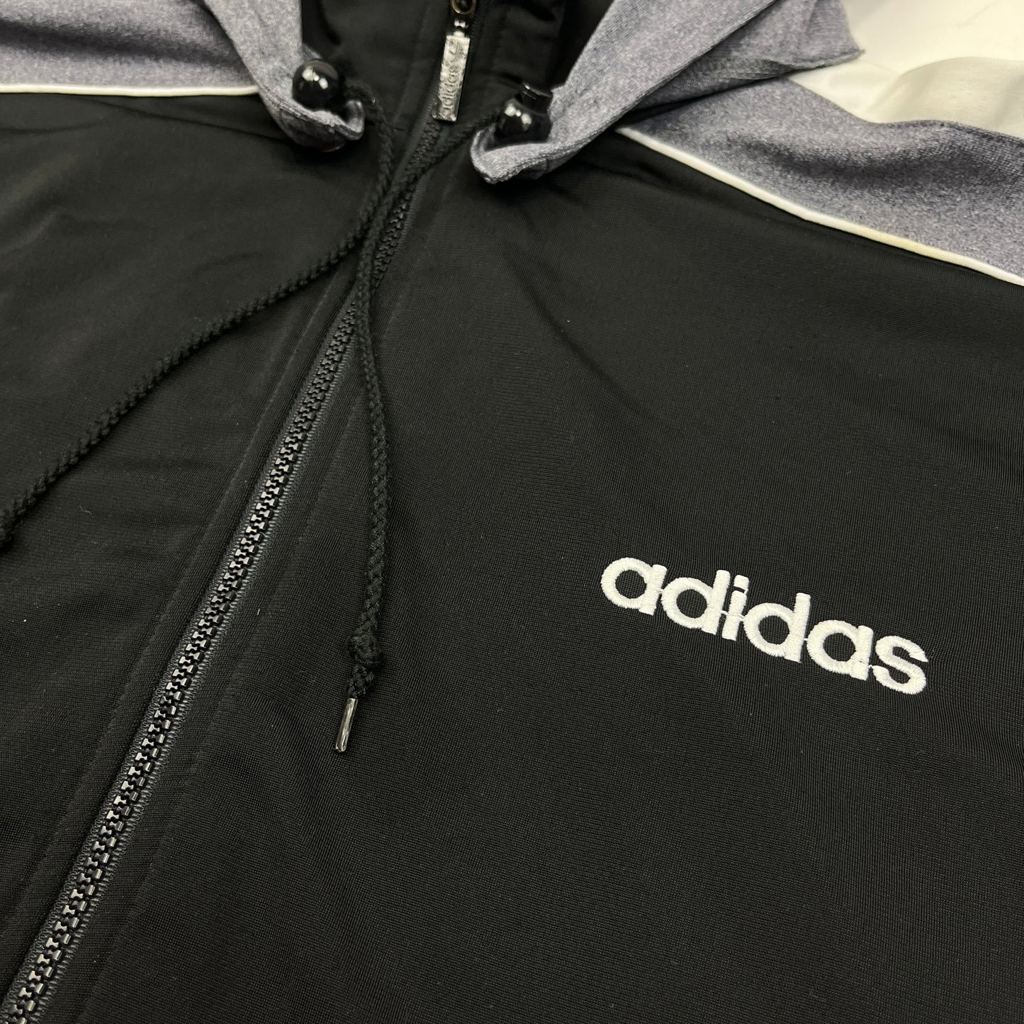 01878 Adidas Basketball Warmup Tracktop