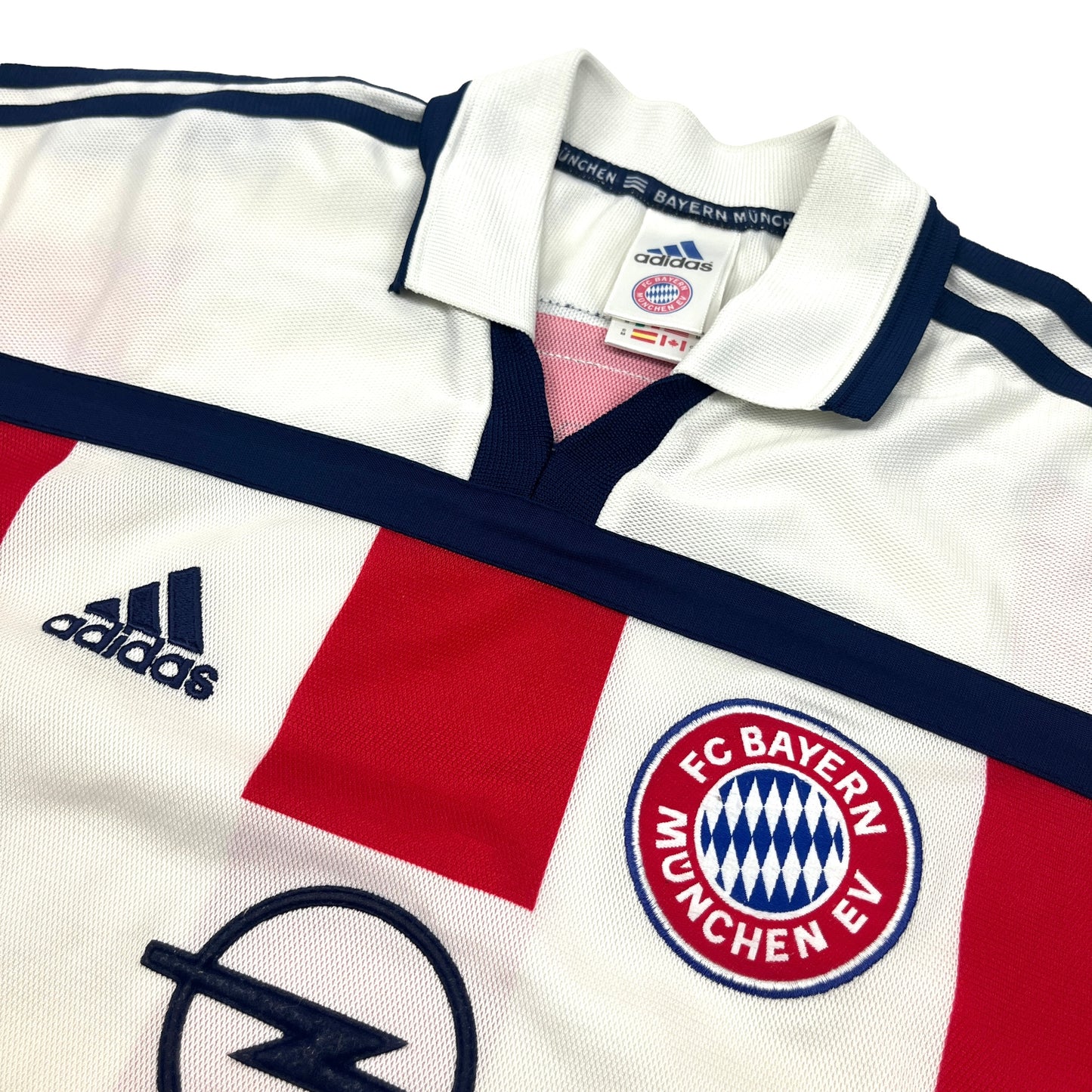 01687 Adidas FC Bayern München 2001 Away Jersey