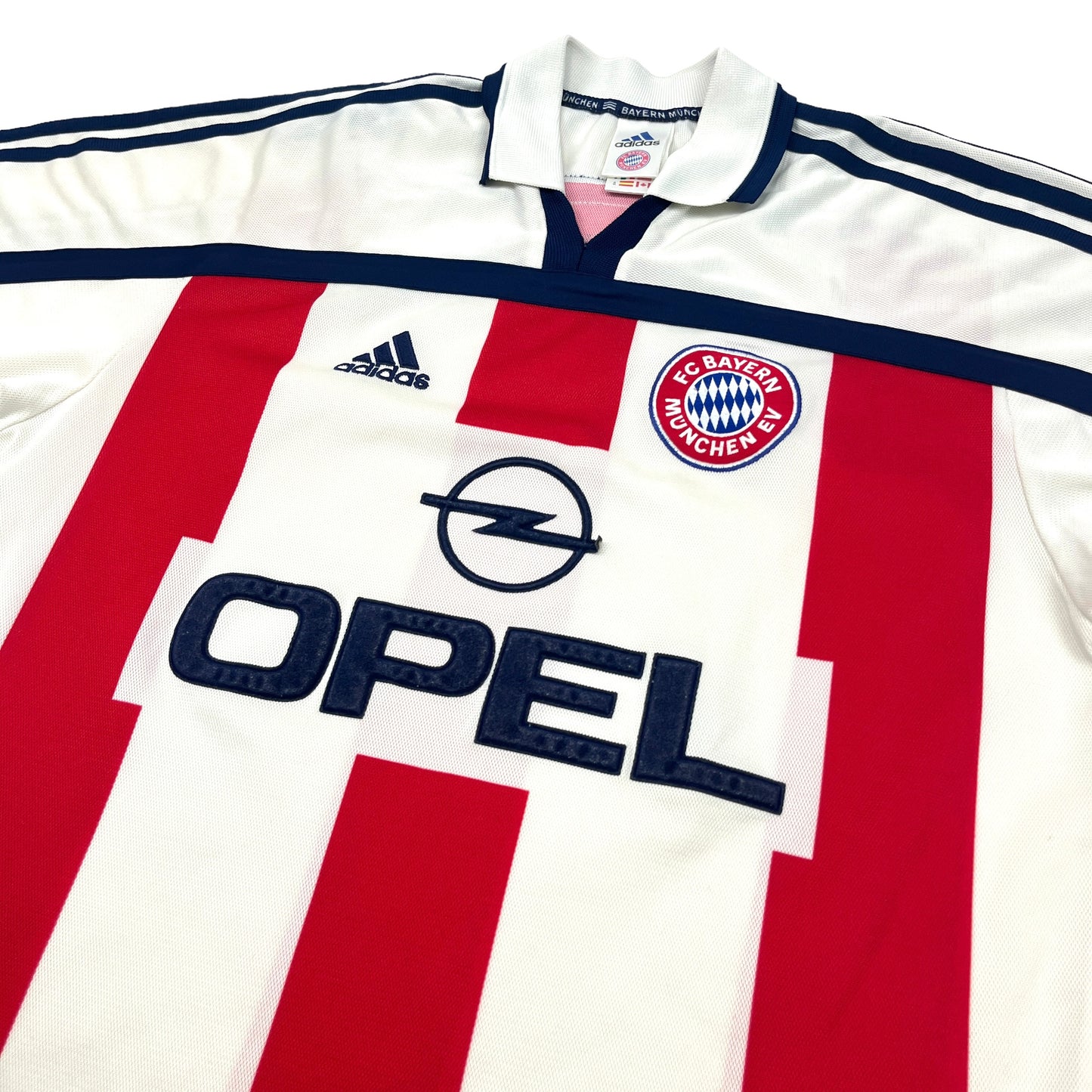 01687 Adidas FC Bayern München 2001 Away Jersey