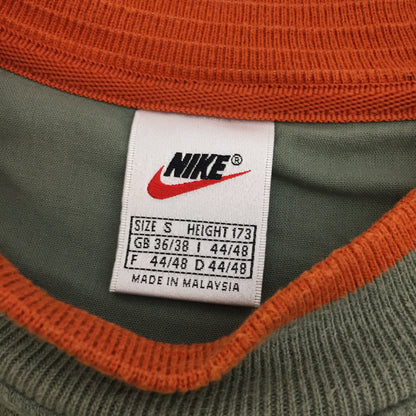 0015 Nike Vintage Sweater