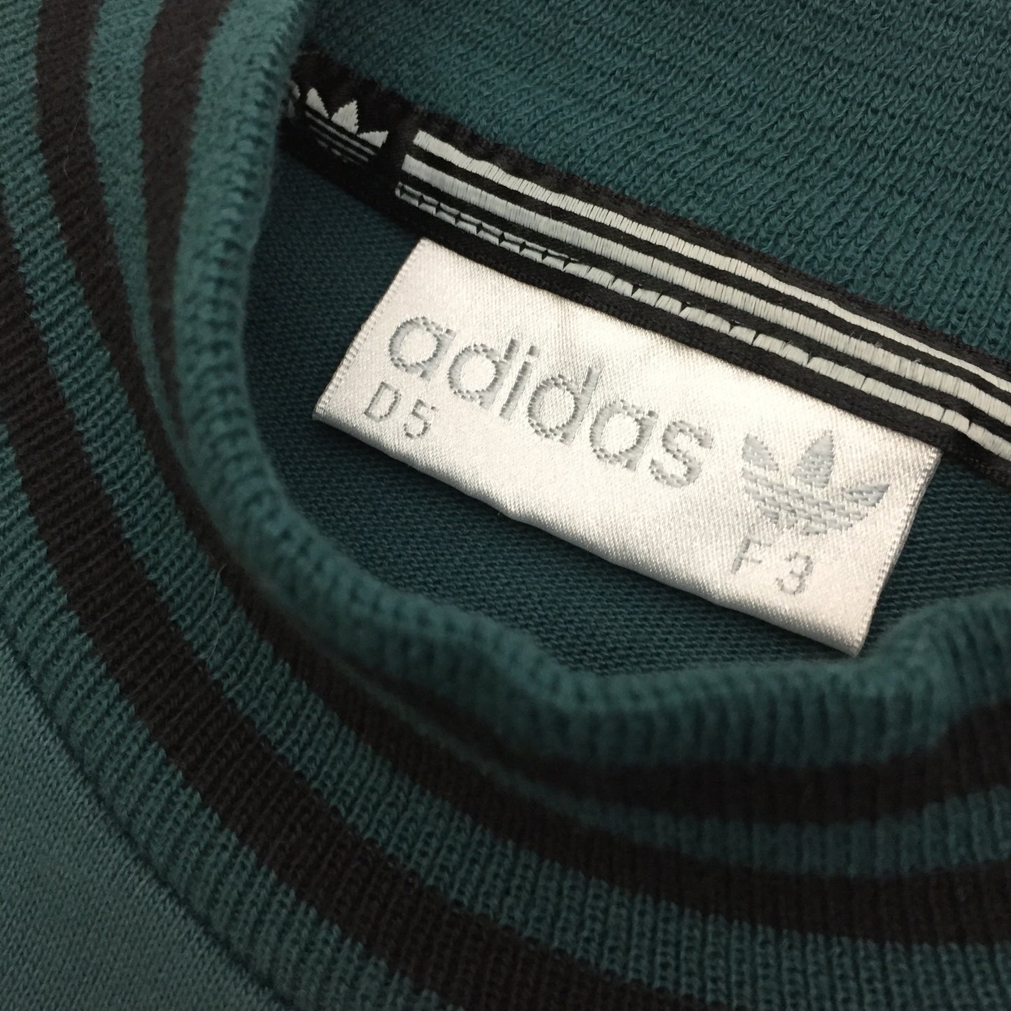 0008 Adidas Sweater Vintage 90´s