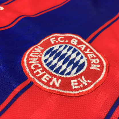 0295 Adidas Vintage FC Bayern München 90s Jersey