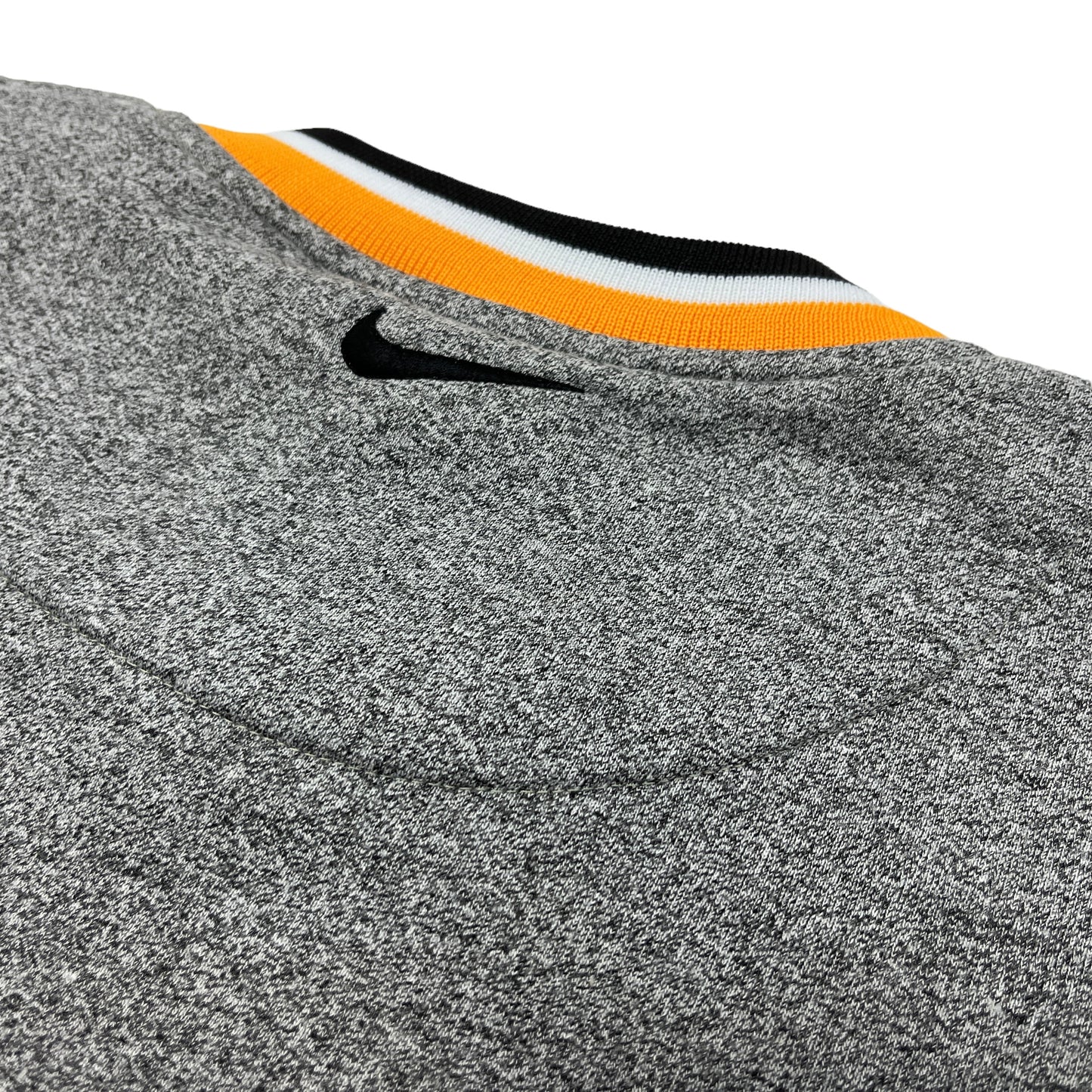 01353 Nike 90s Swoosh Logo Sweater