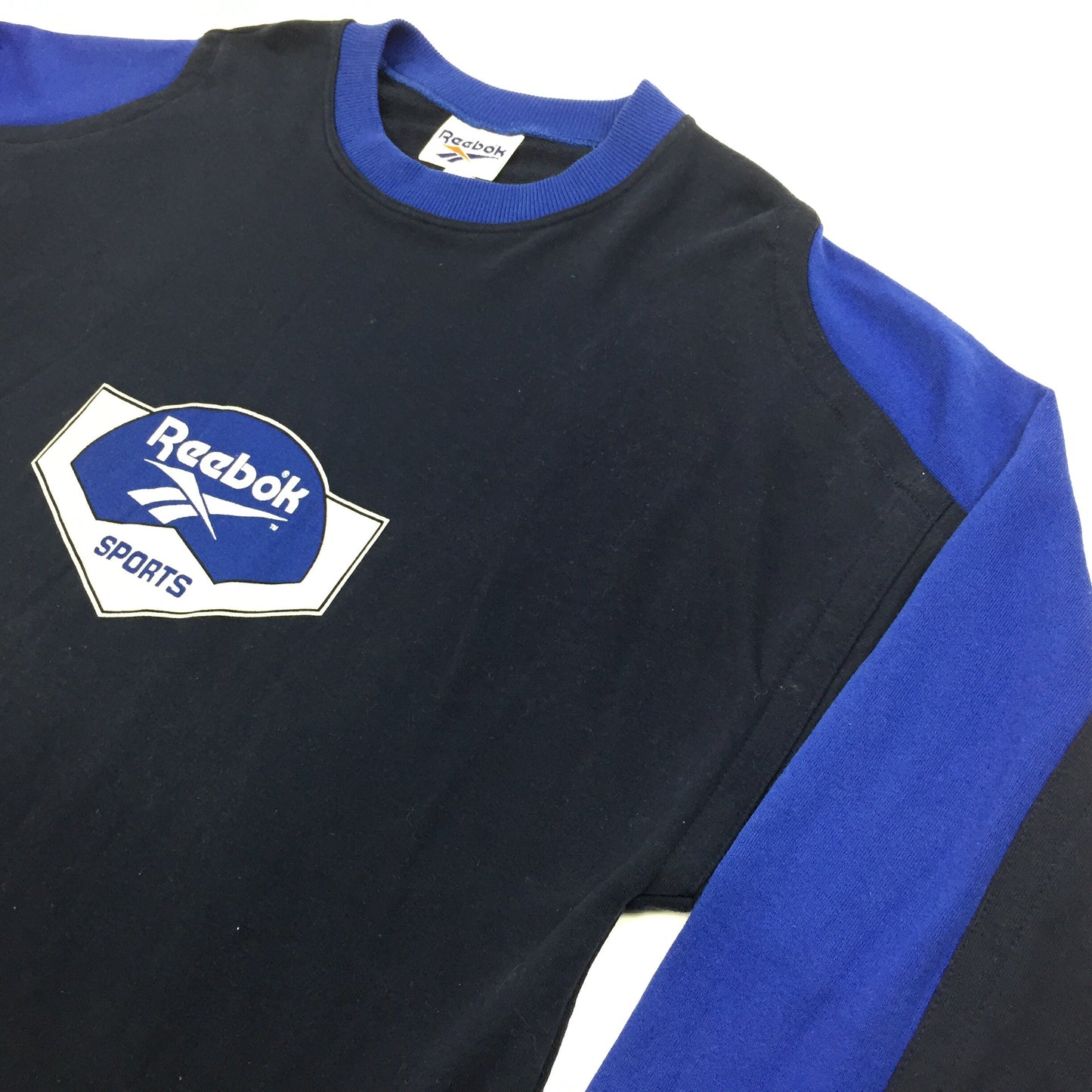 0323 Reebok Vintage 90s Sports Logo Sweater