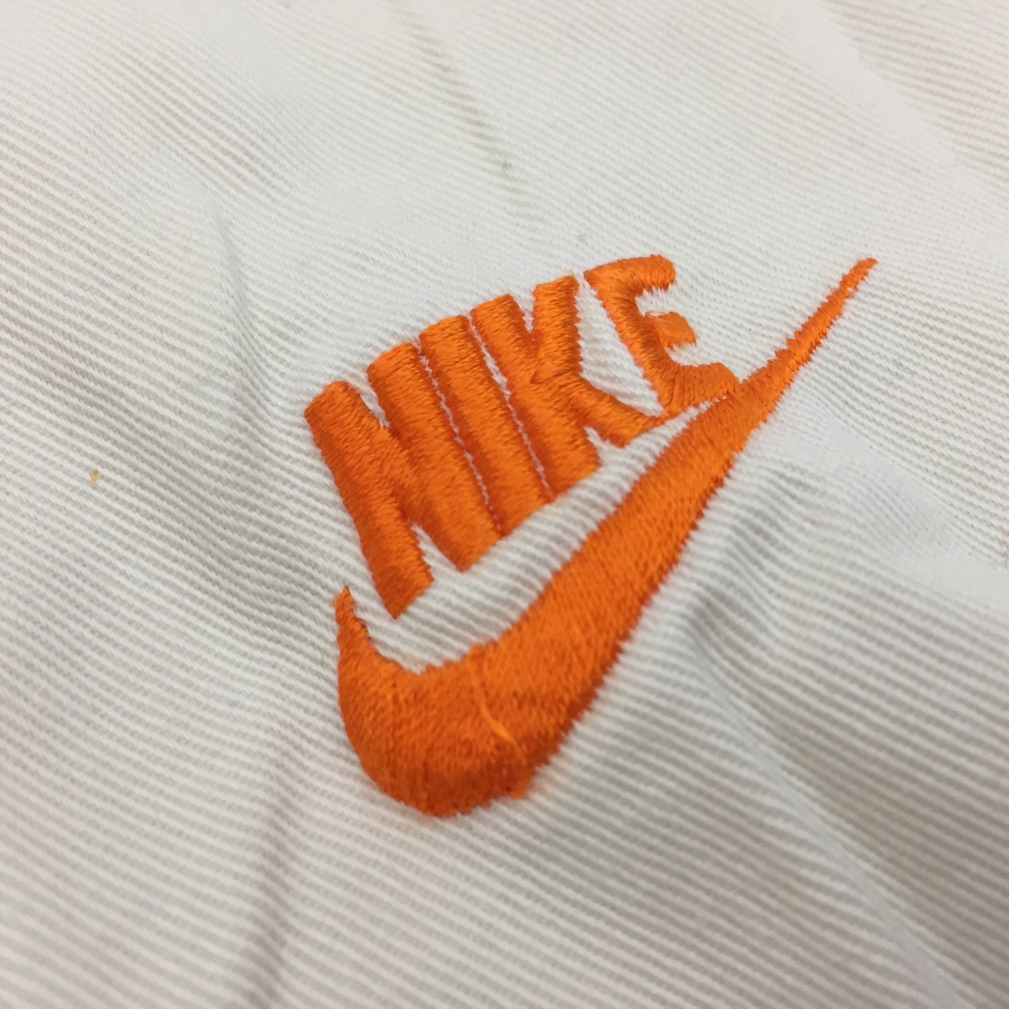 0183 Nike Vintage Big Logo Sweater