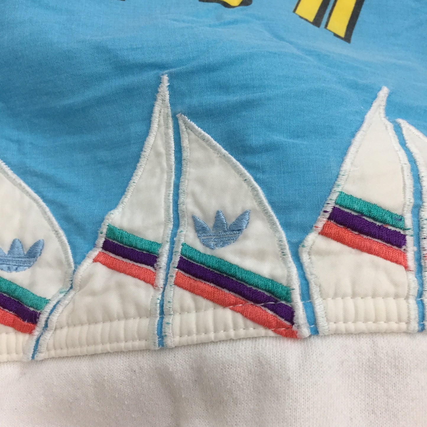 0041 Adidas Vintage Regatta Sweater