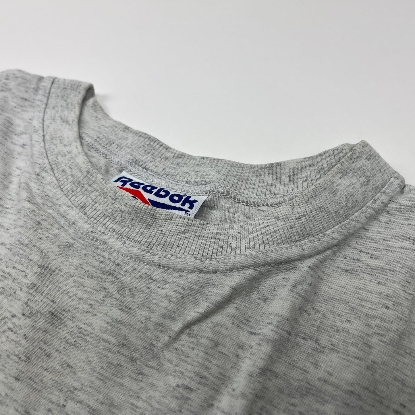 0671 Reebok Vintage 90s „Sports“ Tshirt