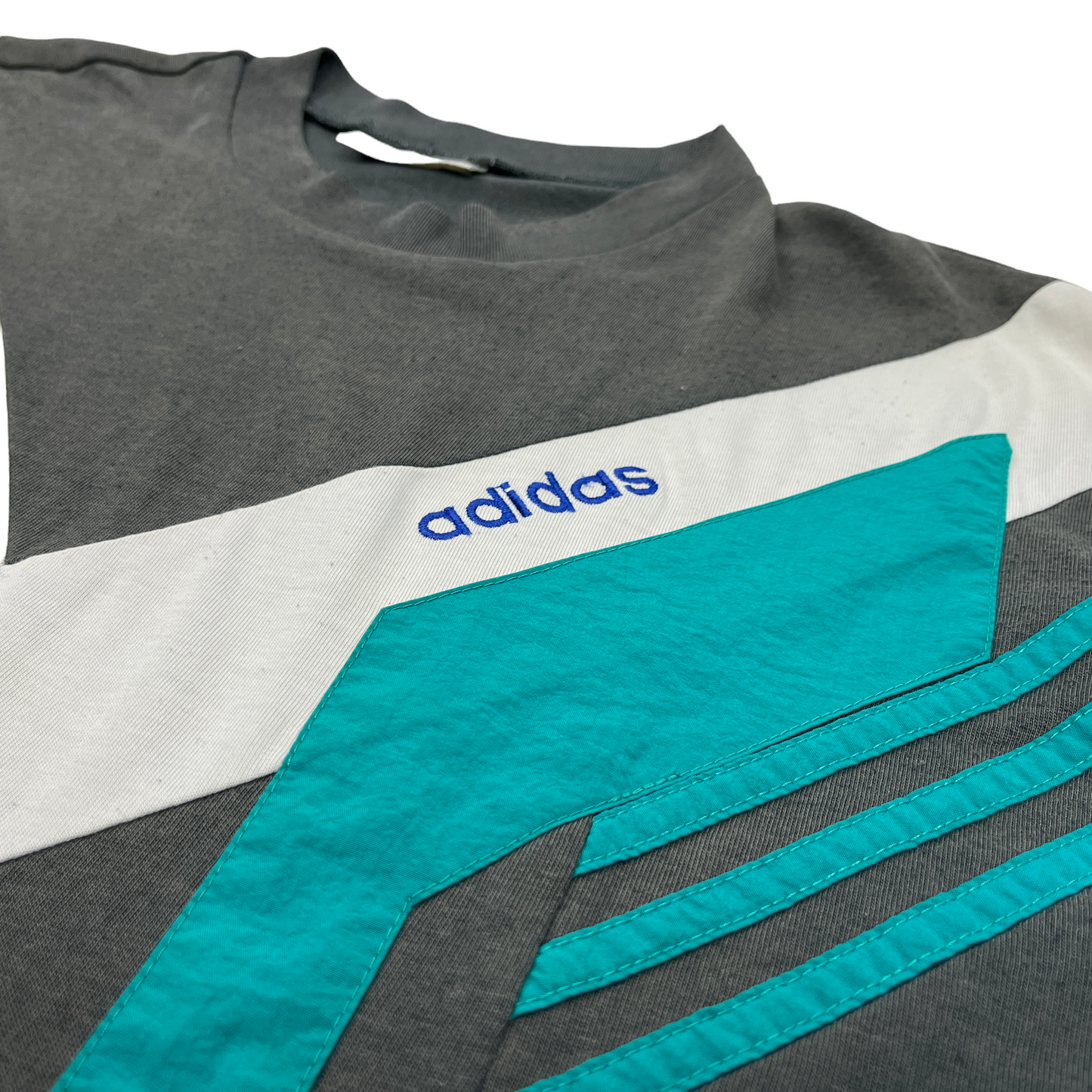 01084 Adidas Vintage 80s Tshirt