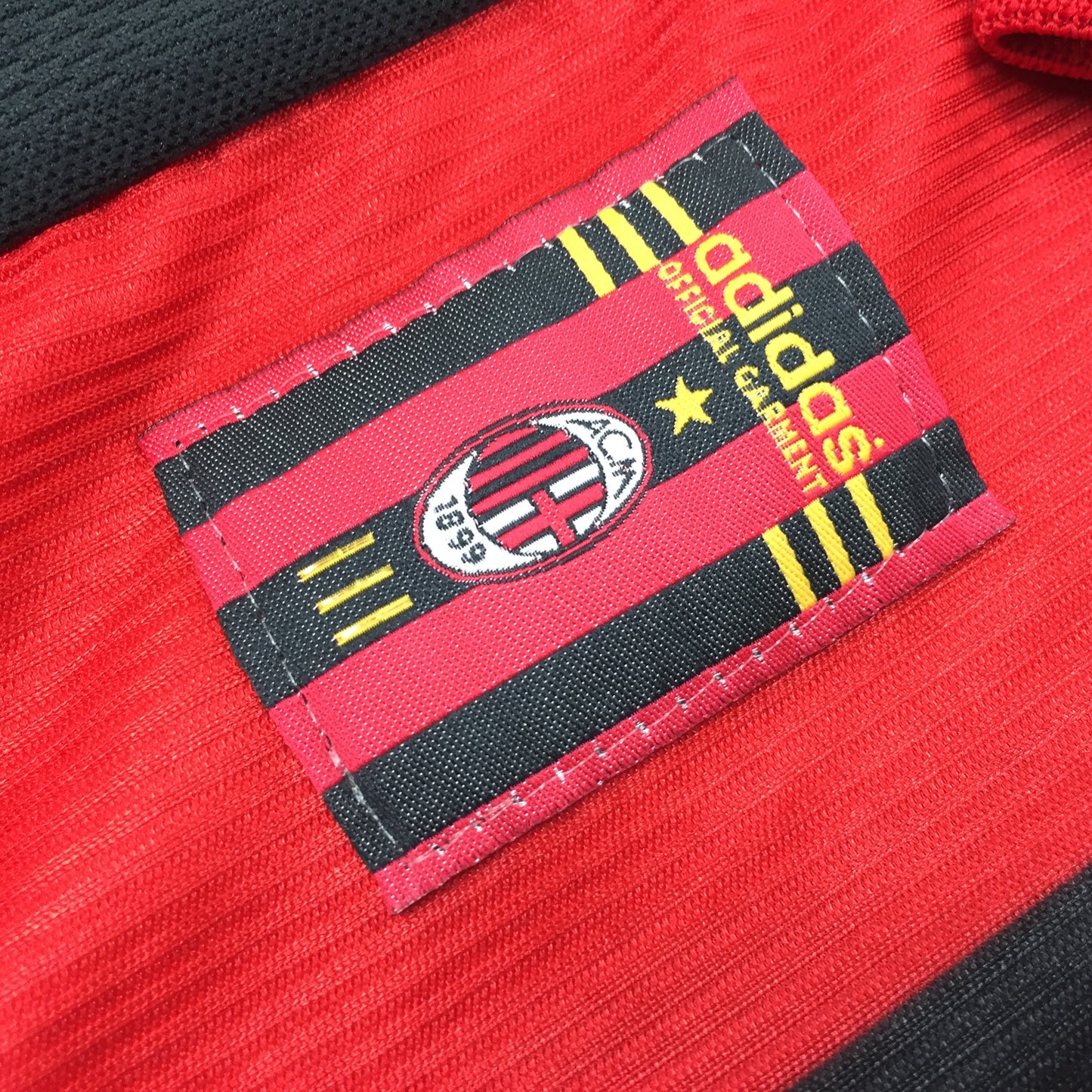 0502 Adidas Vintage AC Milan Soccer Jersey 98/99 Home