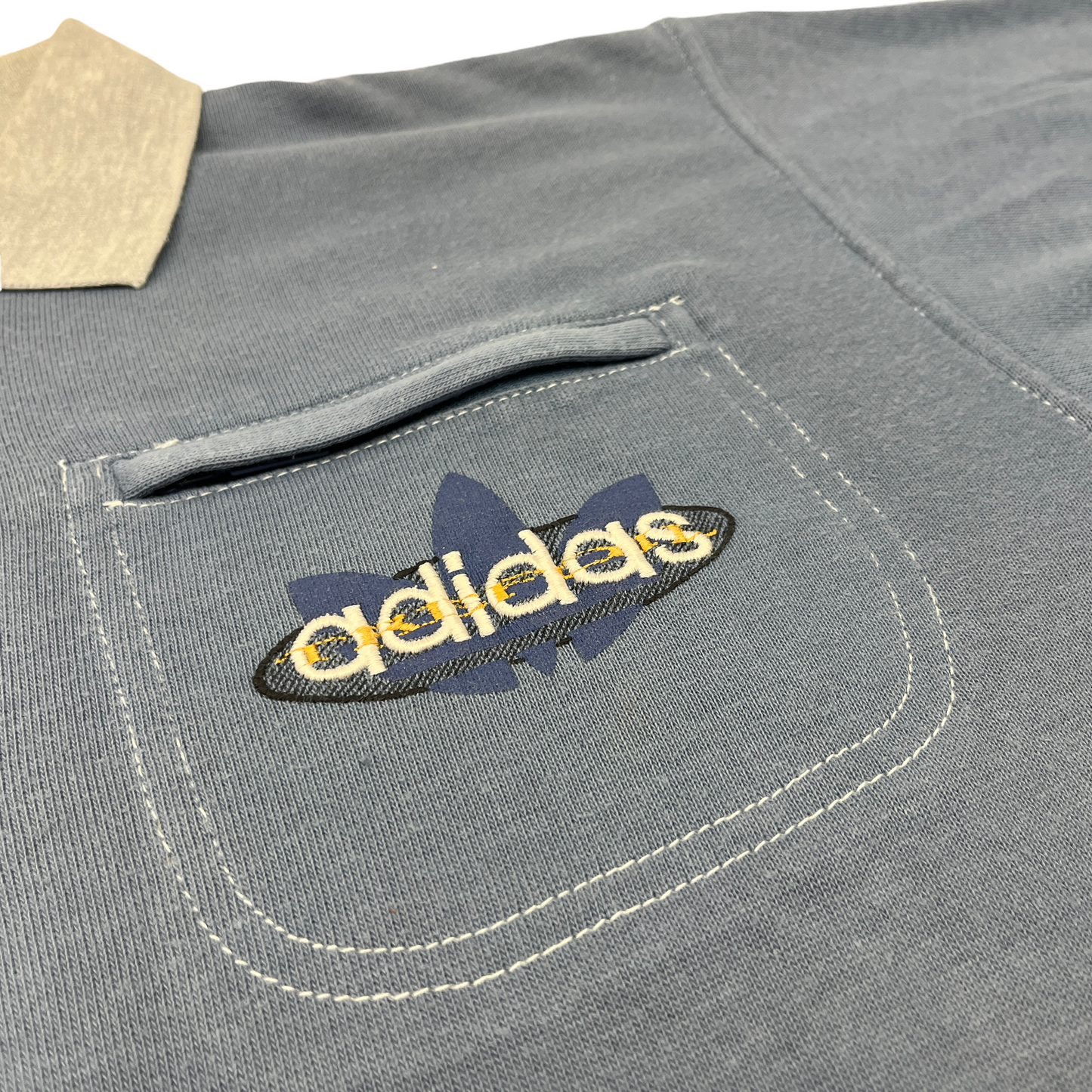 0872 Adidas Vintage 90s “Trefoil” Poloshirt