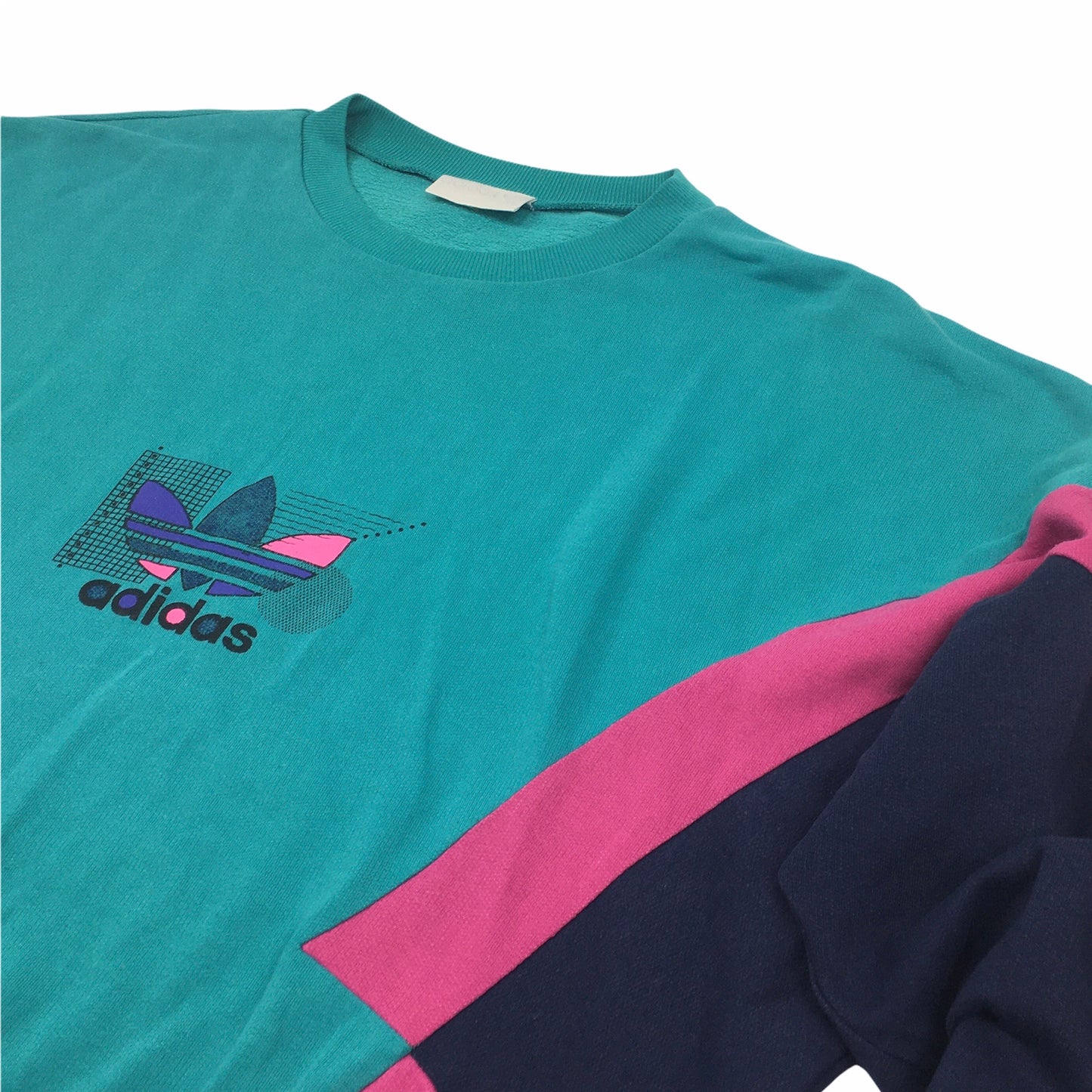 0607 Adidas Vintage 90s Logo Sweater