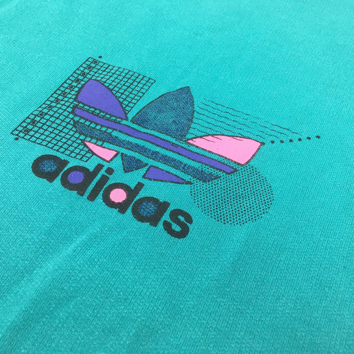 0607 Adidas Vintage 90s Logo Sweater