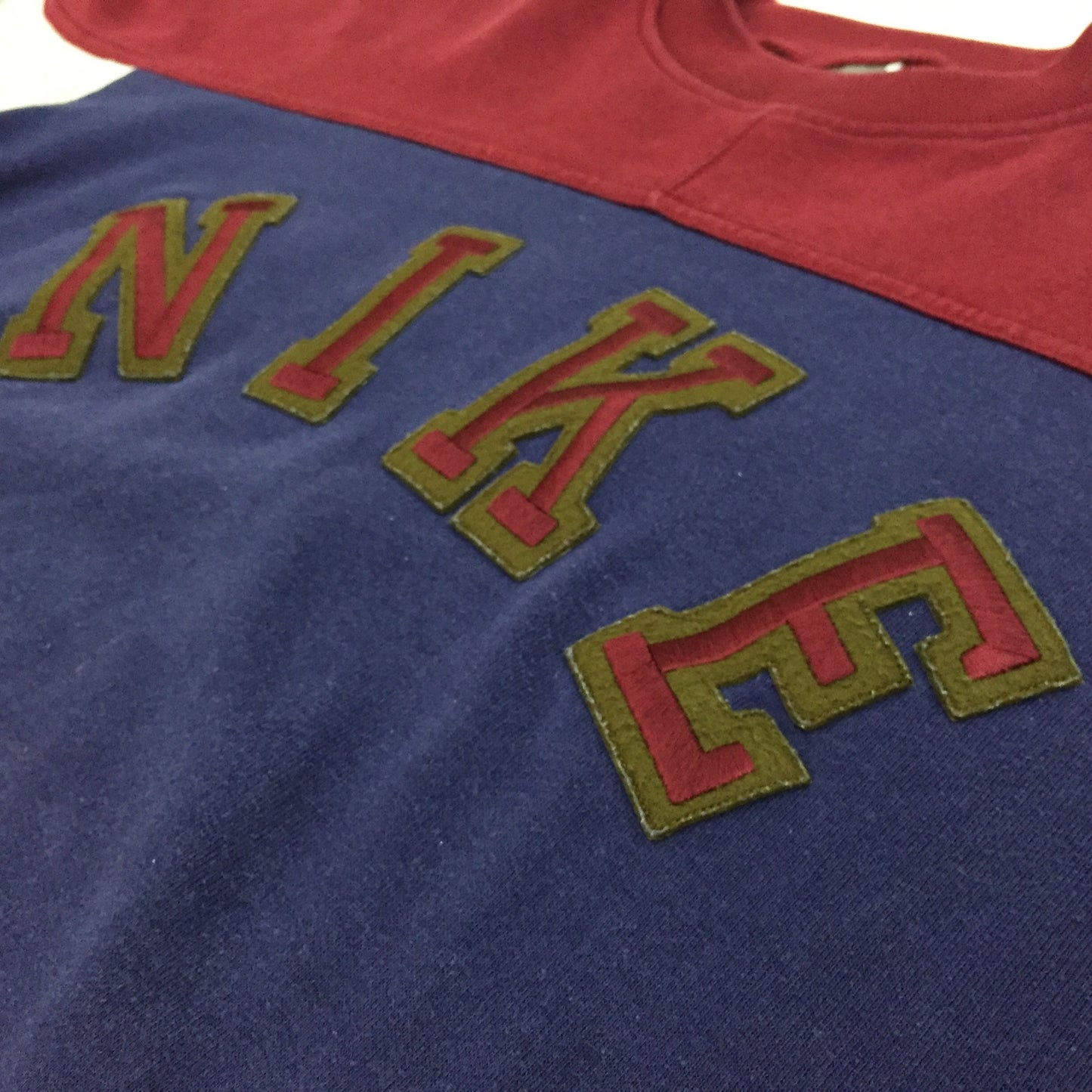 0209 Nike Vintage Big Logo Sweater