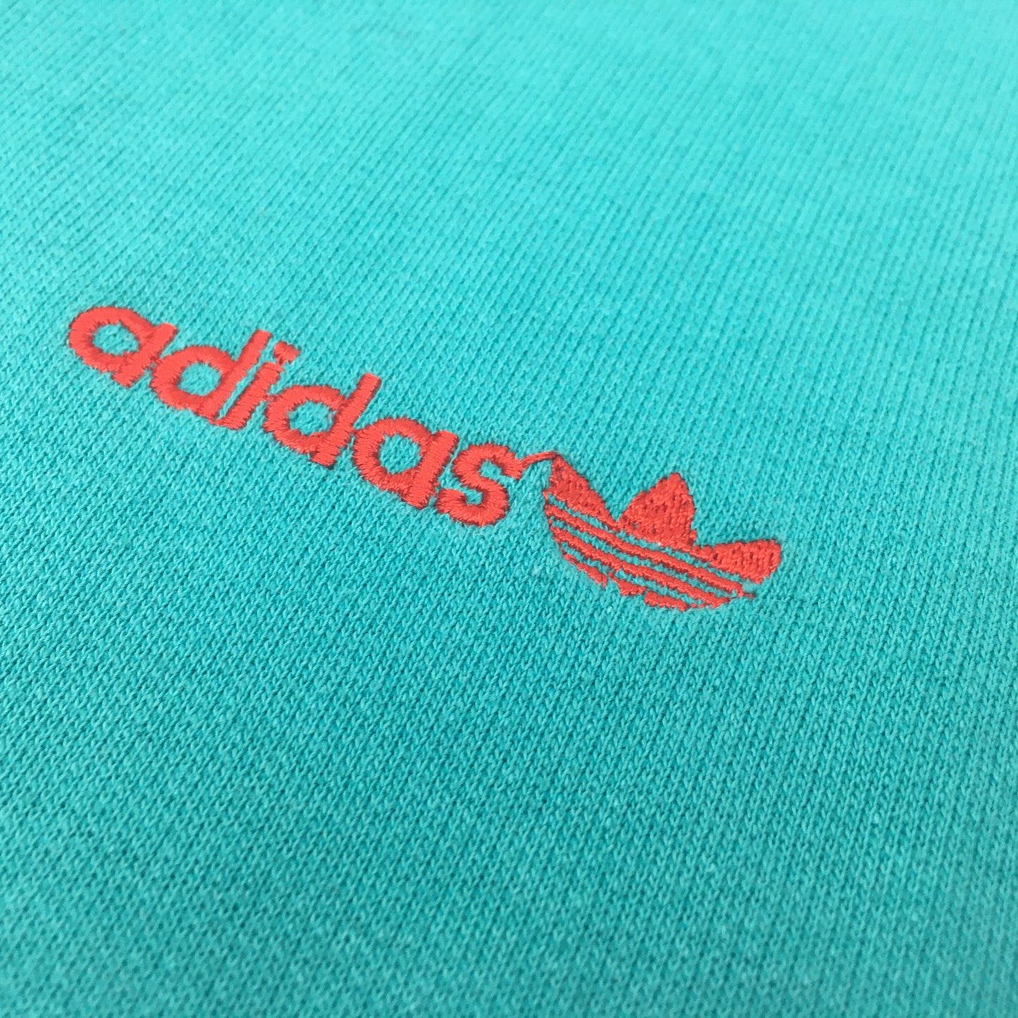 0603 Adidas Vintage 90s Sweater